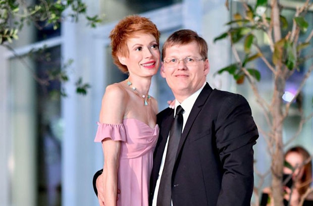 Елена-Кристина Лебедь поделилась семейной фотографией со своим возлюбленным 