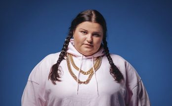 Alyona Alyona удивила танцами на пилоне Alyona Alyona удивила танцами на пилоне