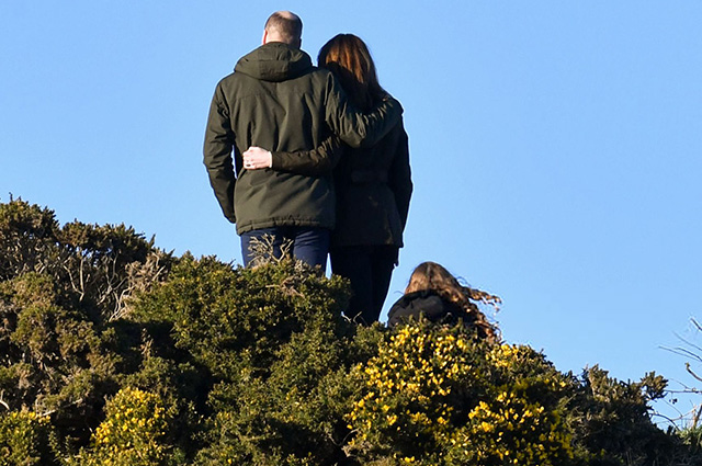 Кейт Миддлтон и принц Уильям романтично обнимались во время поездки в Ирландию 