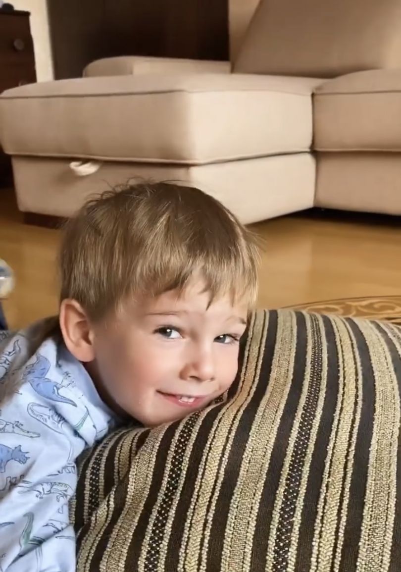 Гарри сын максима галкина. Сын аллы костромичевой. Сын аллы салаевой фото. Гарри галкин. Сын галкина гарри.