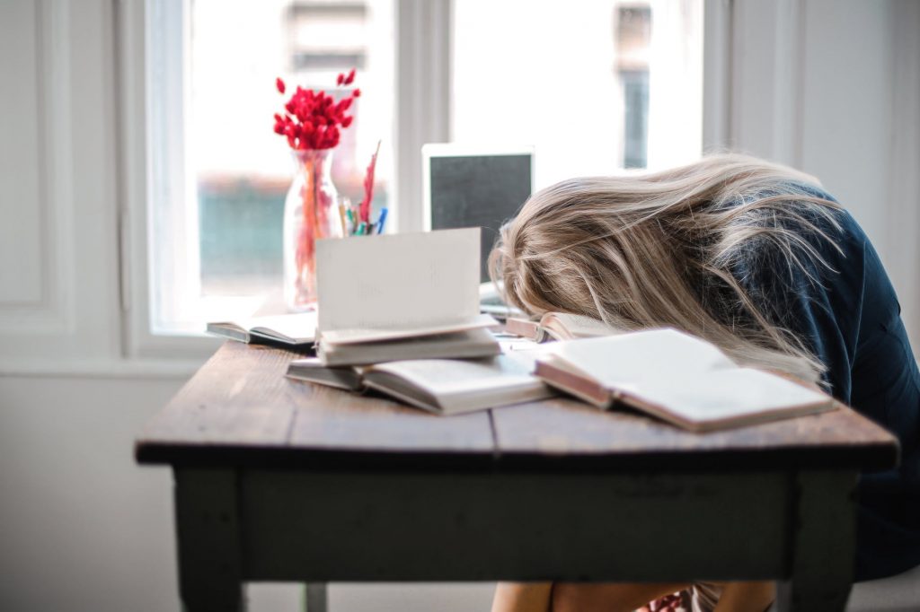 Шесть ранних признаков синдрома усталости надпочечников 