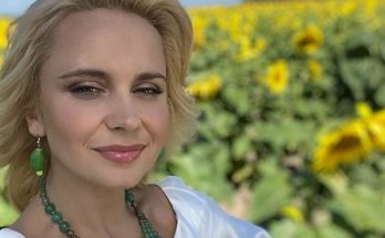 Лилия Ребрик позировала в подсолнухах, покорив поклонников летним образом Лилия Ребрик позировала в подсолнухах, покорив поклонников летним образом