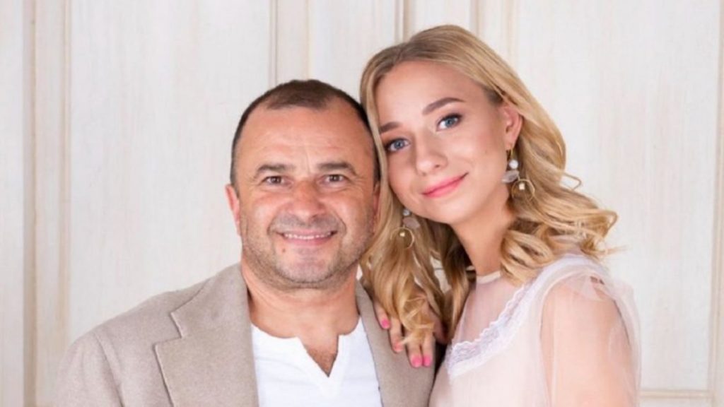 Виктор Павлик и Екатерина Репяхова отложили празднование свадьбы на неопределенный срок