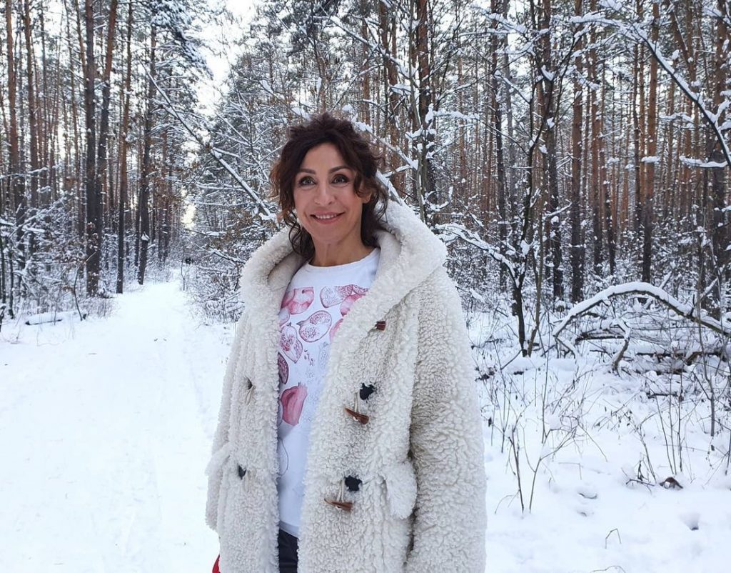 Надежда Матвеева показала комфортный casual образ для зимней прогулки