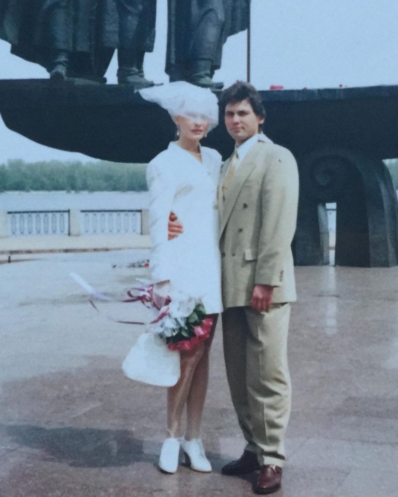 Ольга Сумская показала, как выглядела на своей свадьбе с Виталием Борисюком
