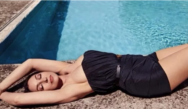 Моника Беллуччи позировала в очень узком корсете для F Magazine Italy