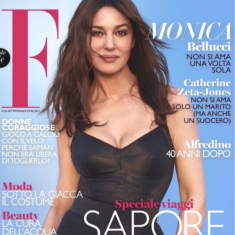 Моника Беллуччи позировала в очень узком корсете для F Magazine Italy