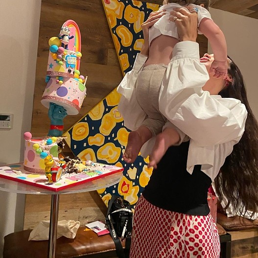 Джиджи Хадид и Зейн Малик отпраздновали первый день рождения дочки