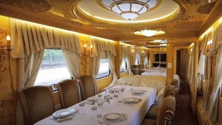 Дмитрий Комаров показал элитный вагон в поезде Киев-Одесса. Сколько стоит билет?