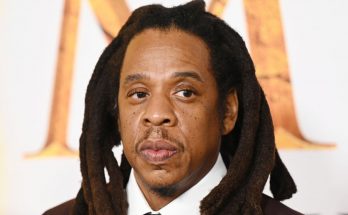 Чоловік, який називає себе сином Jay-Z, несподівано відкликав позов