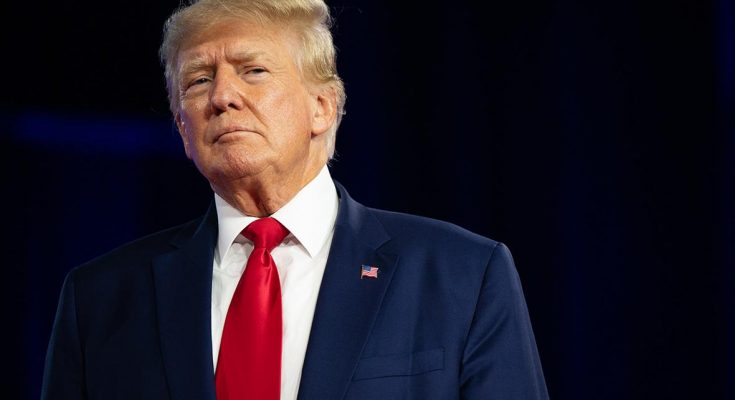 Дональда Трампа спіймали на «мухлюванні» під час гри в гольф