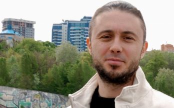 Тарас Тополя розповів, як відновлює квартиру після ракетного удару РФ