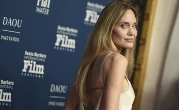 Анджеліна Джолі натякнула на переїзд із США