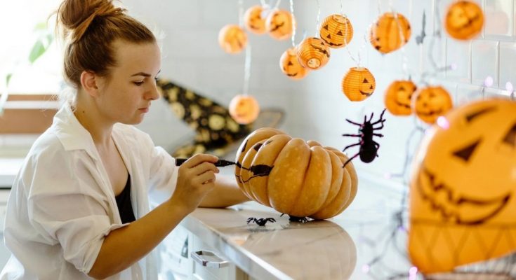 Як швидко й бюджетно прикрасити дім до Геловіну