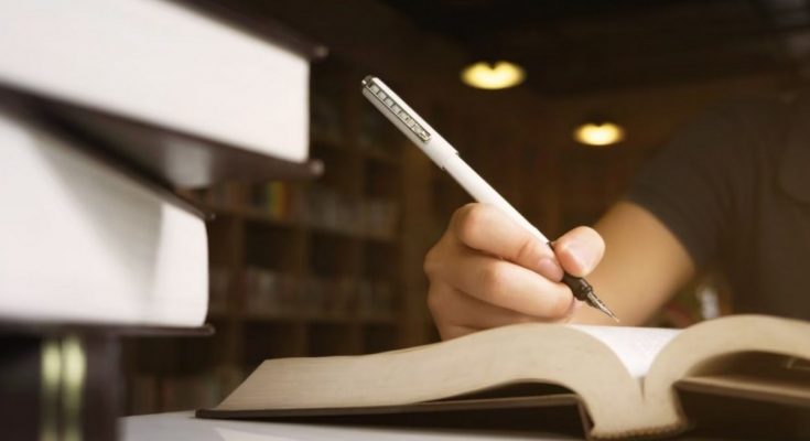 «Говорити» чи «розмовляти»: як правильно